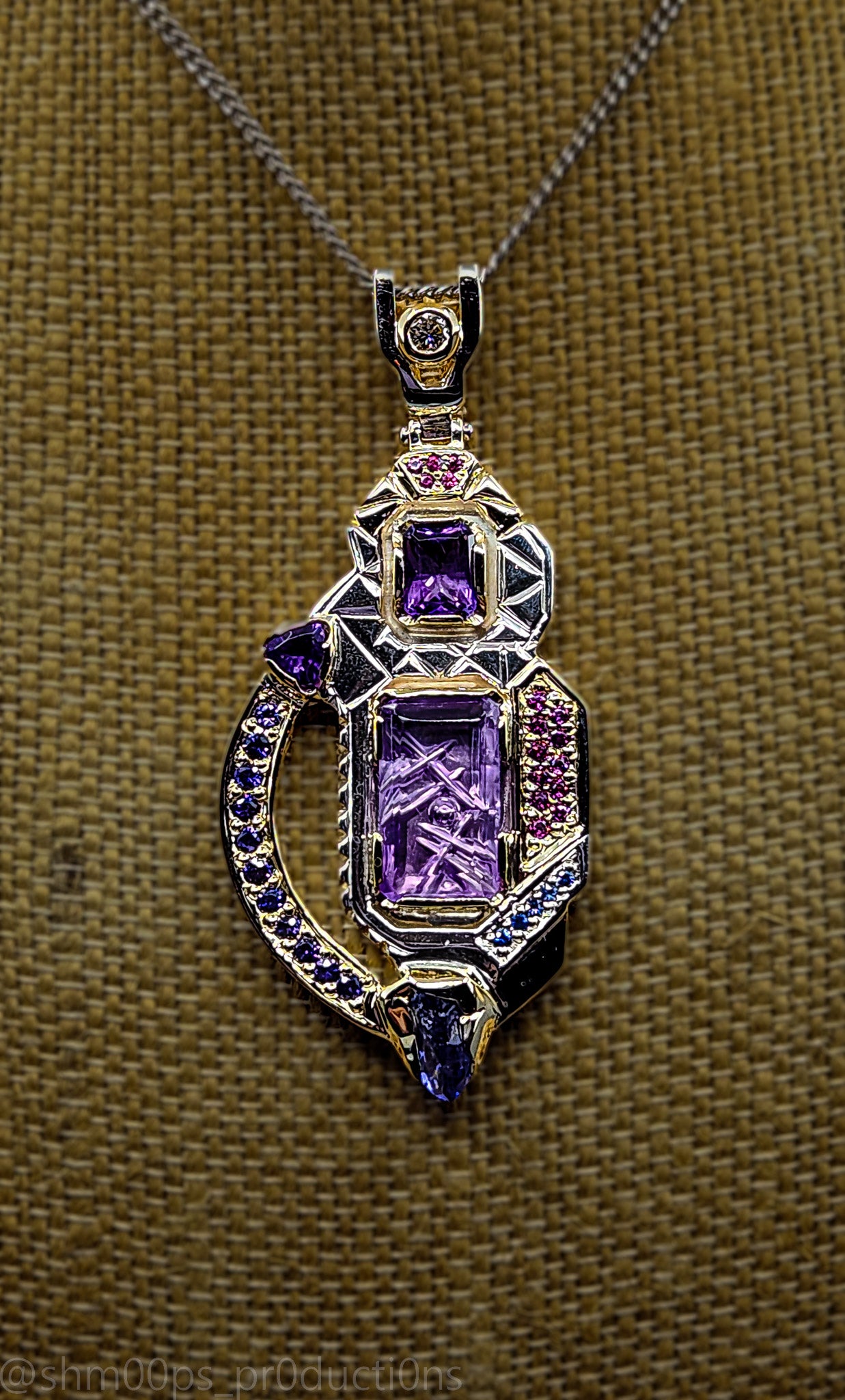 Durin's Legacy Amethyst Pendant