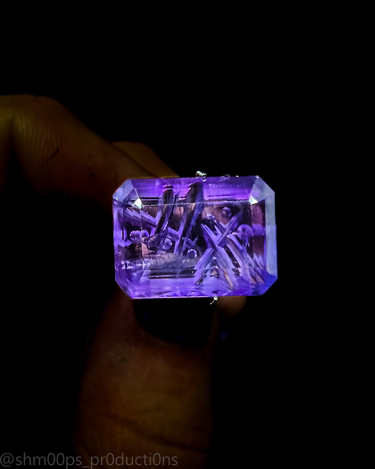 17ct Hand-Carved Intaglio Amethyst – Deep Purple with Natural Inclusions, 19x14mm